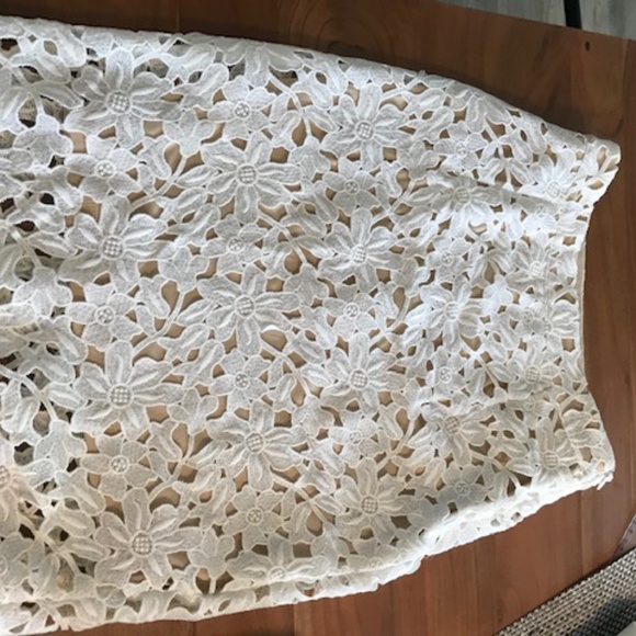 XS Two Piece Floral Set - Picture 3 of 6